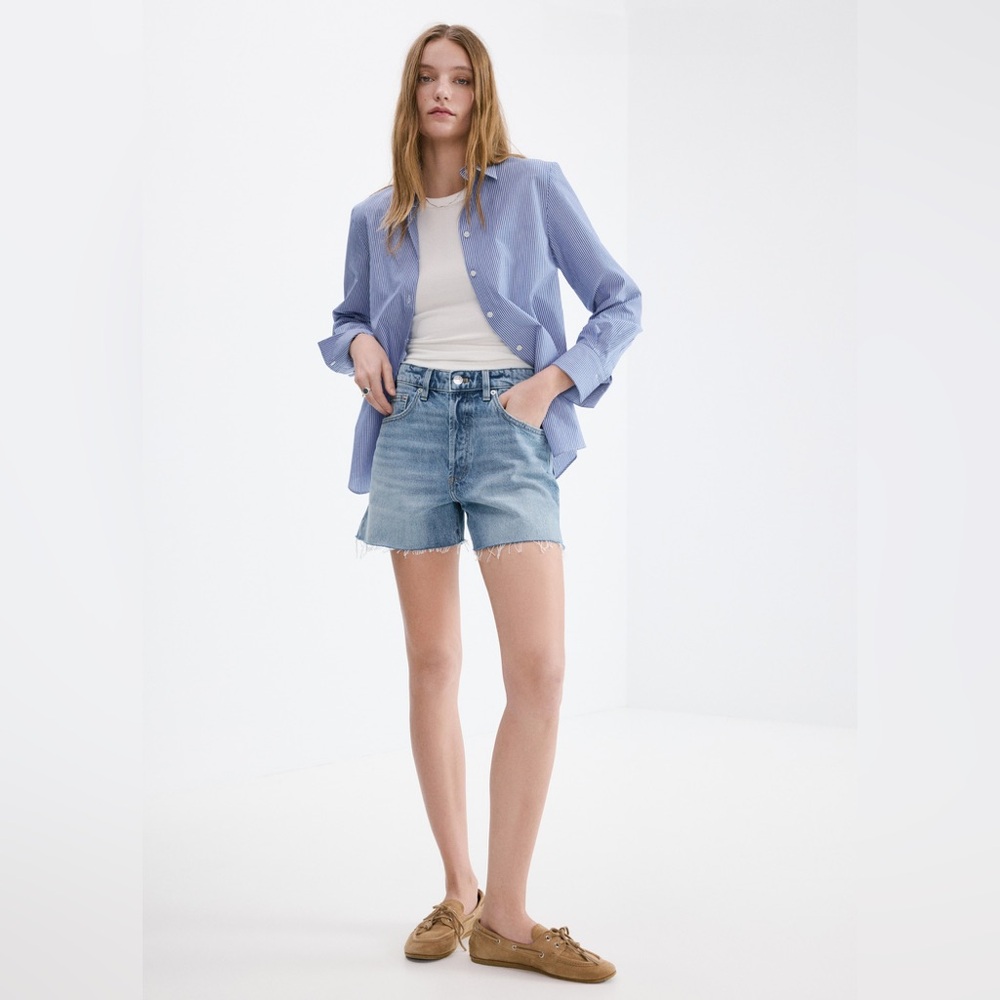 Mango High Rise Light Blue Washed Denim Button Up Shorts Women’s Size 2